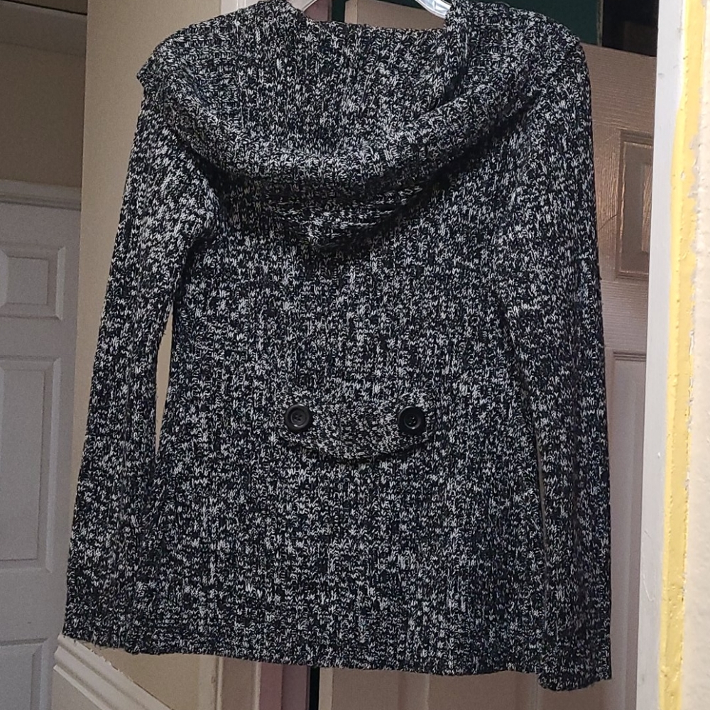Sweater - Picture 2 of 2